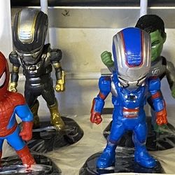 Avengers Set Of 12 Pc Figures For $38