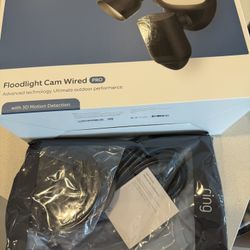 Ring Floodlight Cam Wired PRO + Plug-in Mount (BLACK) (BRAND NEW)