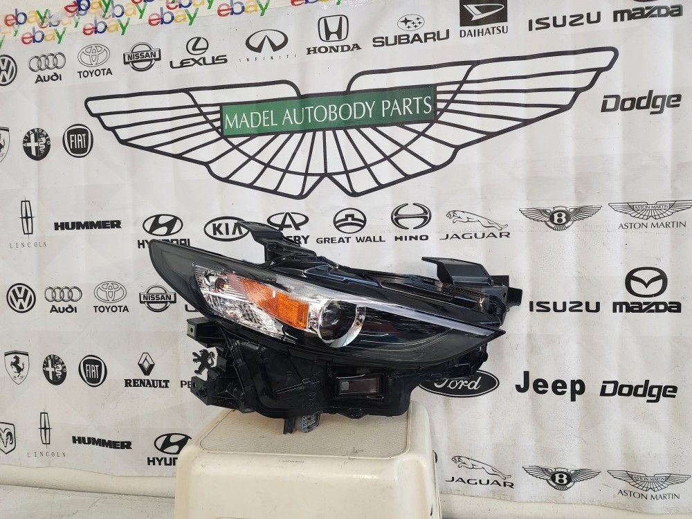 2019-2022 MAZDA 3 LED HEADLIGHT NON ADAPTIVE OEM- RIGHT PASSENGER SIDE