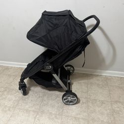 Stroller / Carriola 