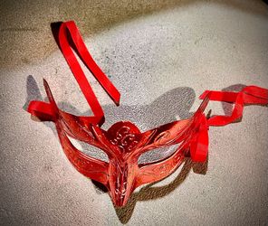 Beautiful, red metallic masquerade ball mask brand new item