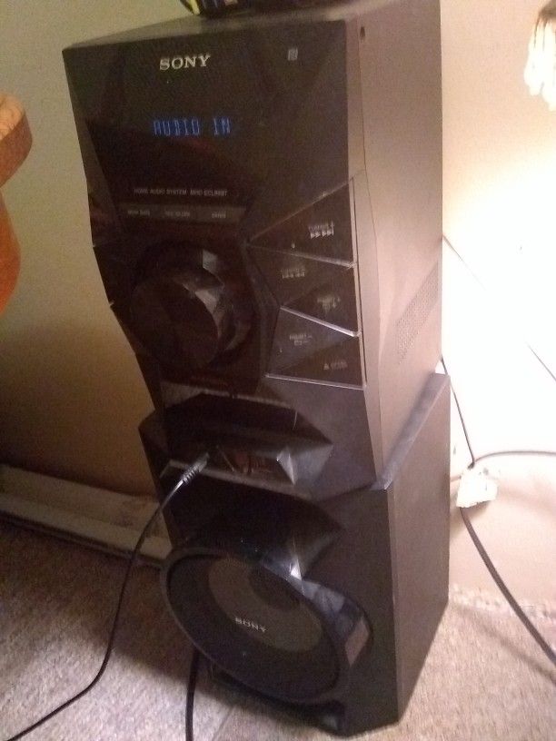 Sony house stereo system model HCD-ECL99