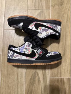 Supreme Nike sb dunks size 10