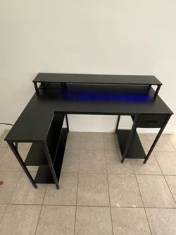 Computer Desk With Power Strip  2 USB & 4 outlets..CASH ONLY..$30