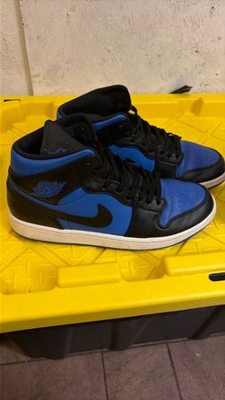 Jordan 1 Retro barely warn