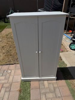 White cabinet