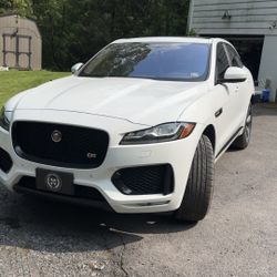 2017 Jaguar F-Pace