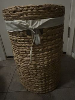 Woven Laundry Hamper W/ Liner