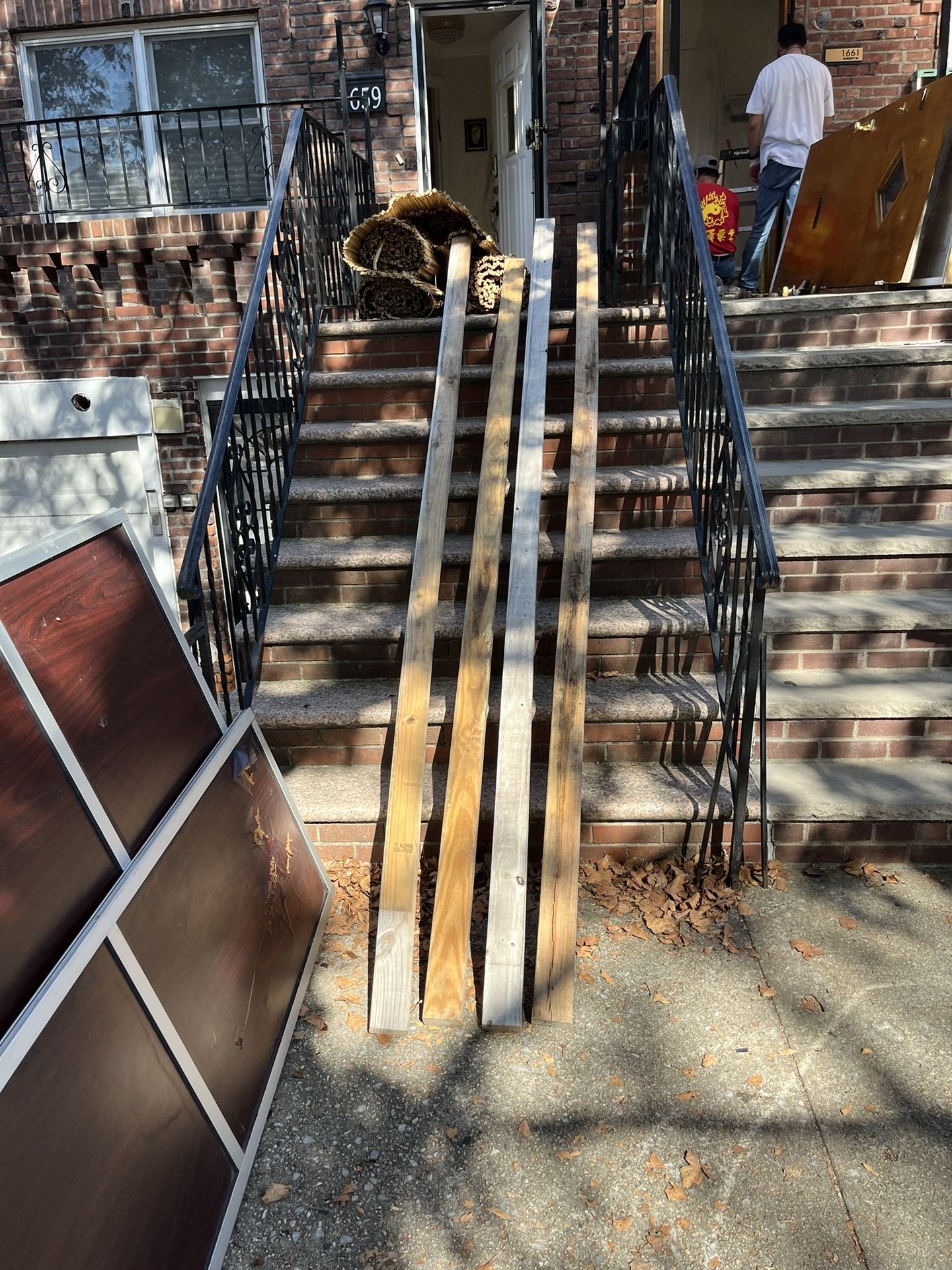 5 12feet 2x4 wood planks.
