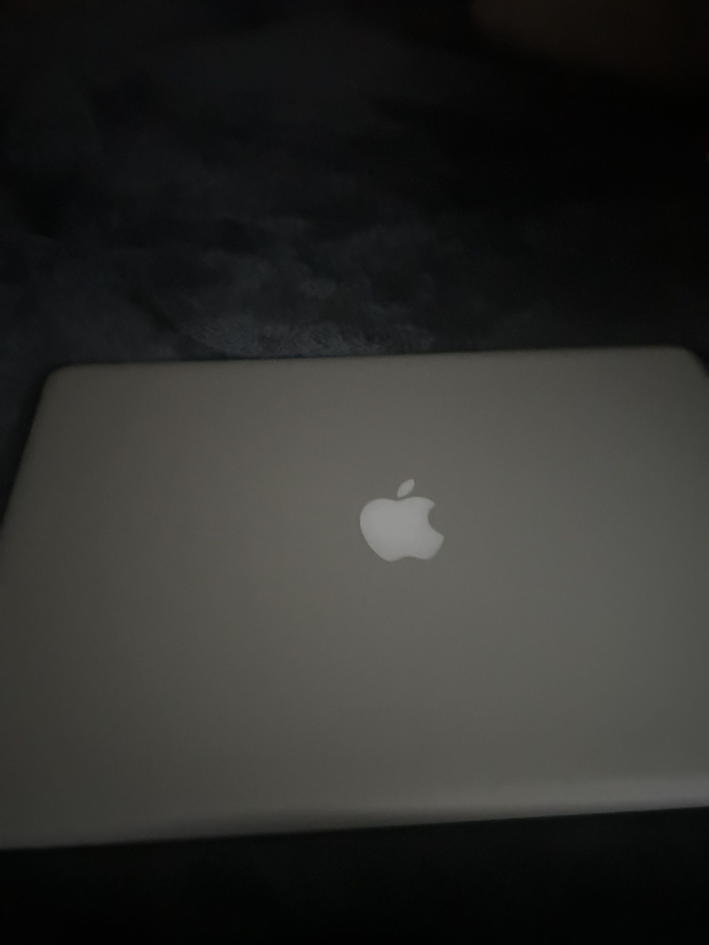 Mac Book