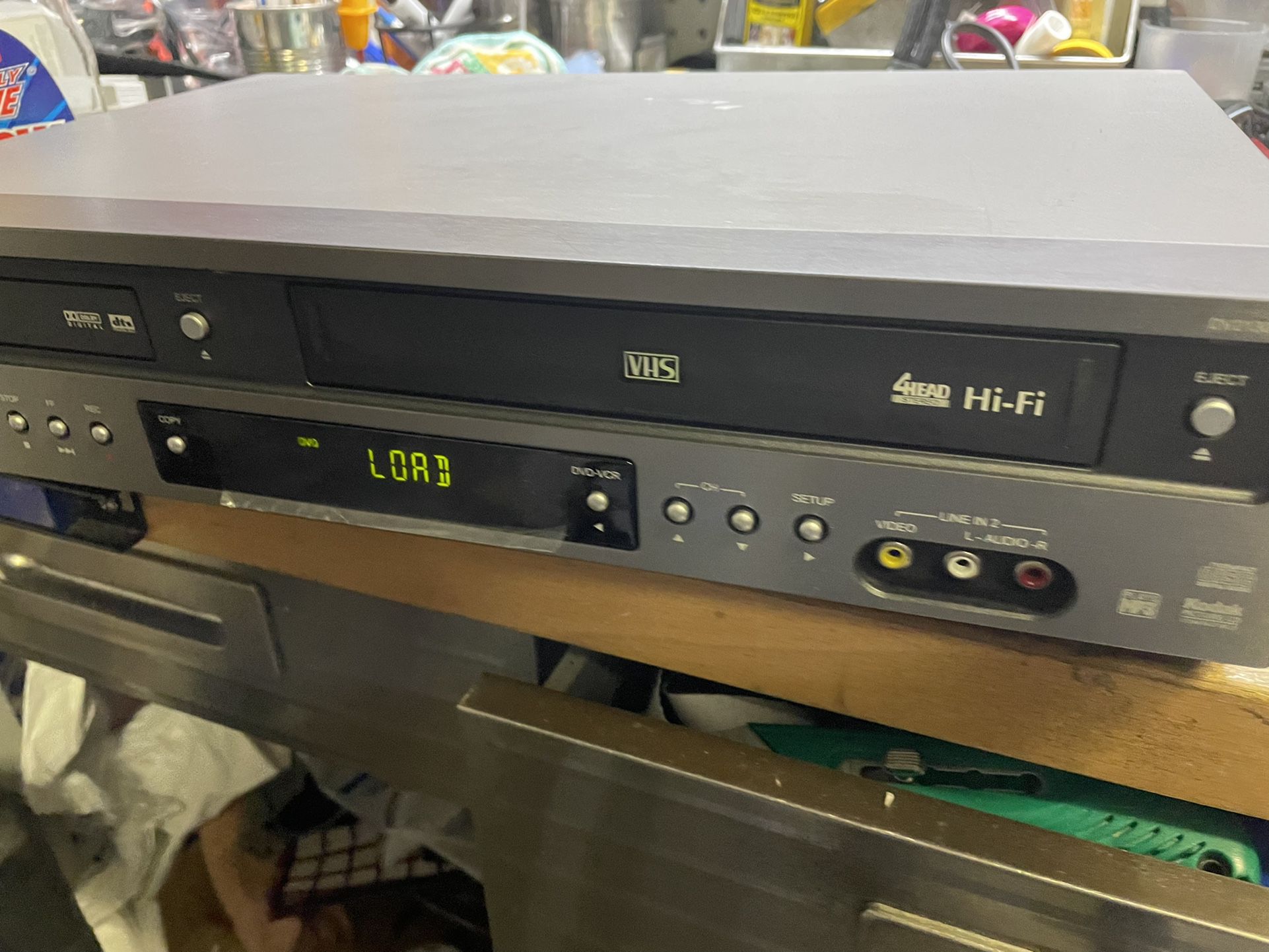 Vhs and DVD player all in one 