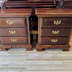 2 Nightstands With 3 Drawers OBO