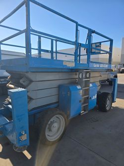 2013 Genie RT4390 4X4 Diesel Scissor Lift