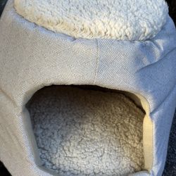 SmartyKat Cat Bed