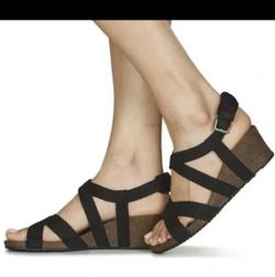 Teva Women’s Size 9 Sandals 