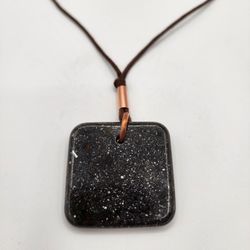 Tiger Eye Orgonite Pendant – Square EMF Protection Necklace – Grounding Energy Jewelry with Steel & Copper – Handmade One of a Kind


Weighs  0.7 oz

