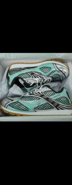 Designer sneaker'send offer