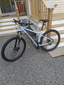 Devinci Mountain Bike