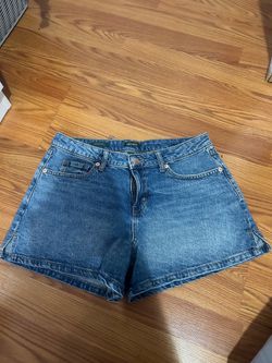 Target mid rise midi short size 6R