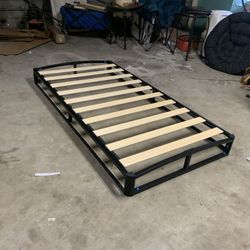 Twin Size Metal Bed Frame (( BRAND NEW ))