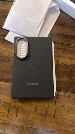 Galaxy fold 8 case  free