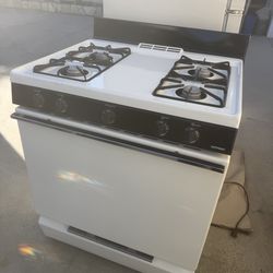 HOTPOINT STOVE