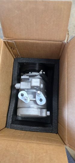 FORD Coyote 5.0 A/C Compressor