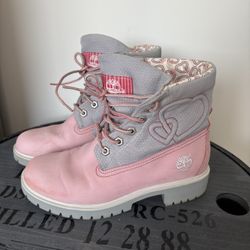 RARE Pink Heart Rolltop Timberlands boots