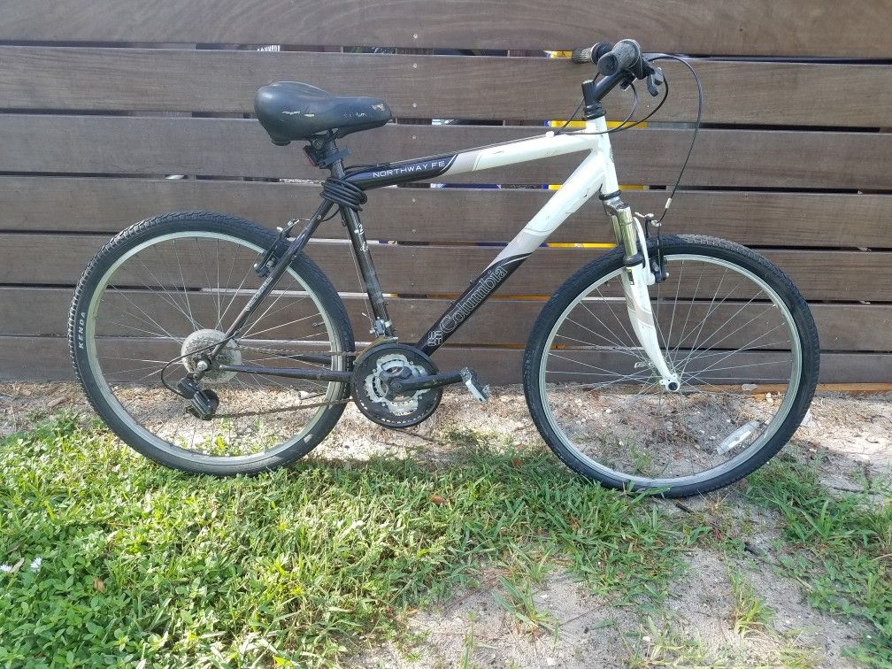 Columbia Northway FE 21 Speed Mountain Bike 20" frame, wheel 26", good condition