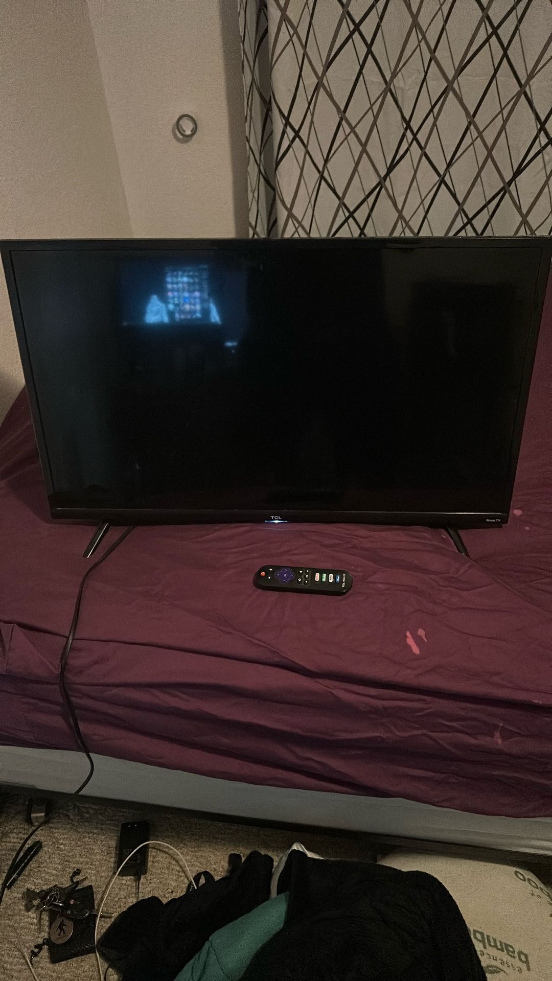 32” (?) Roku Tv