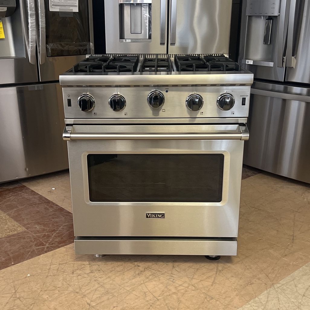 VIKING 30 Inch Freestanding Professional Gas Range with 4 Open Burners