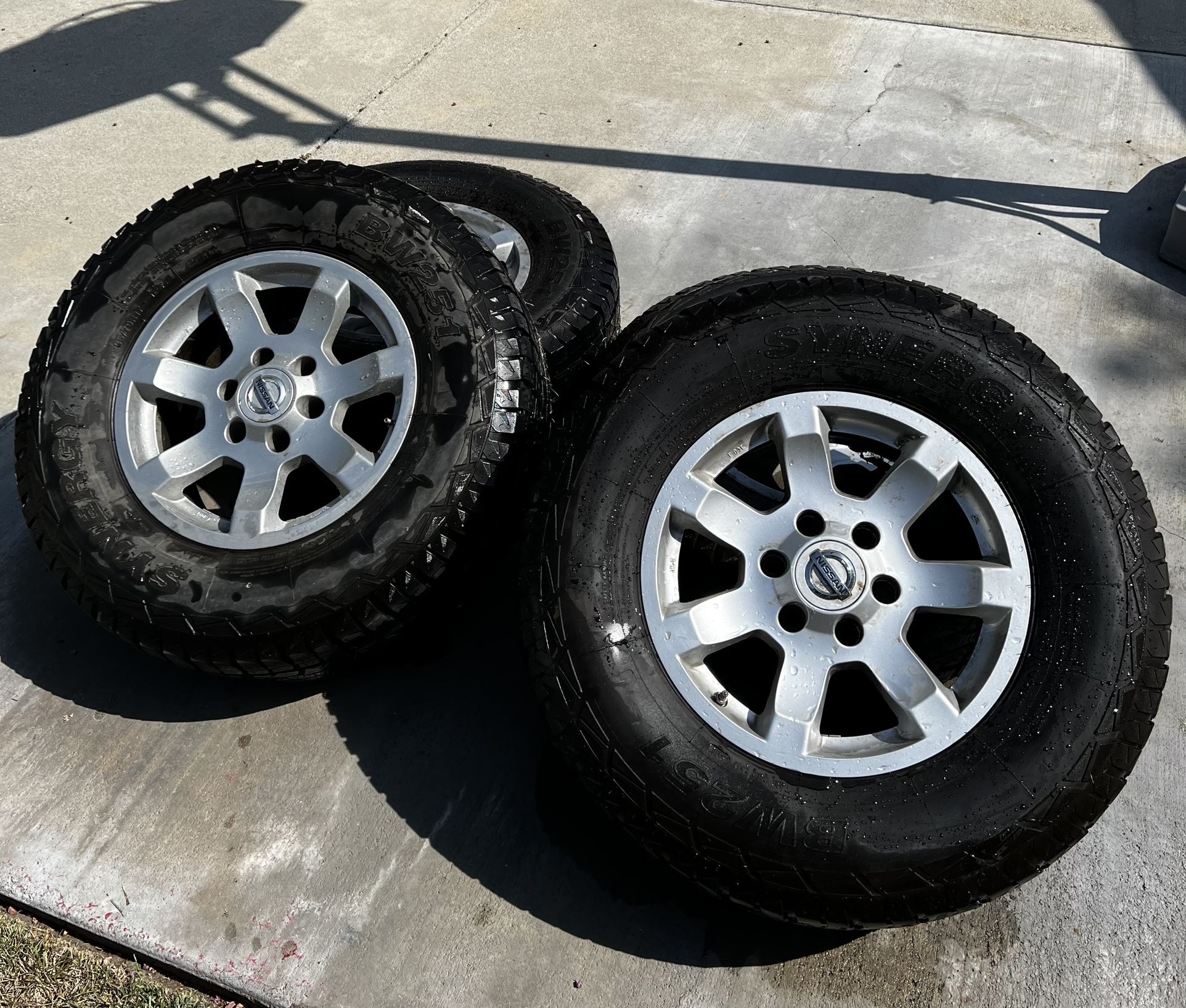 17 Inch Wheels On 33 Inch Tires Nissan Titan Oem