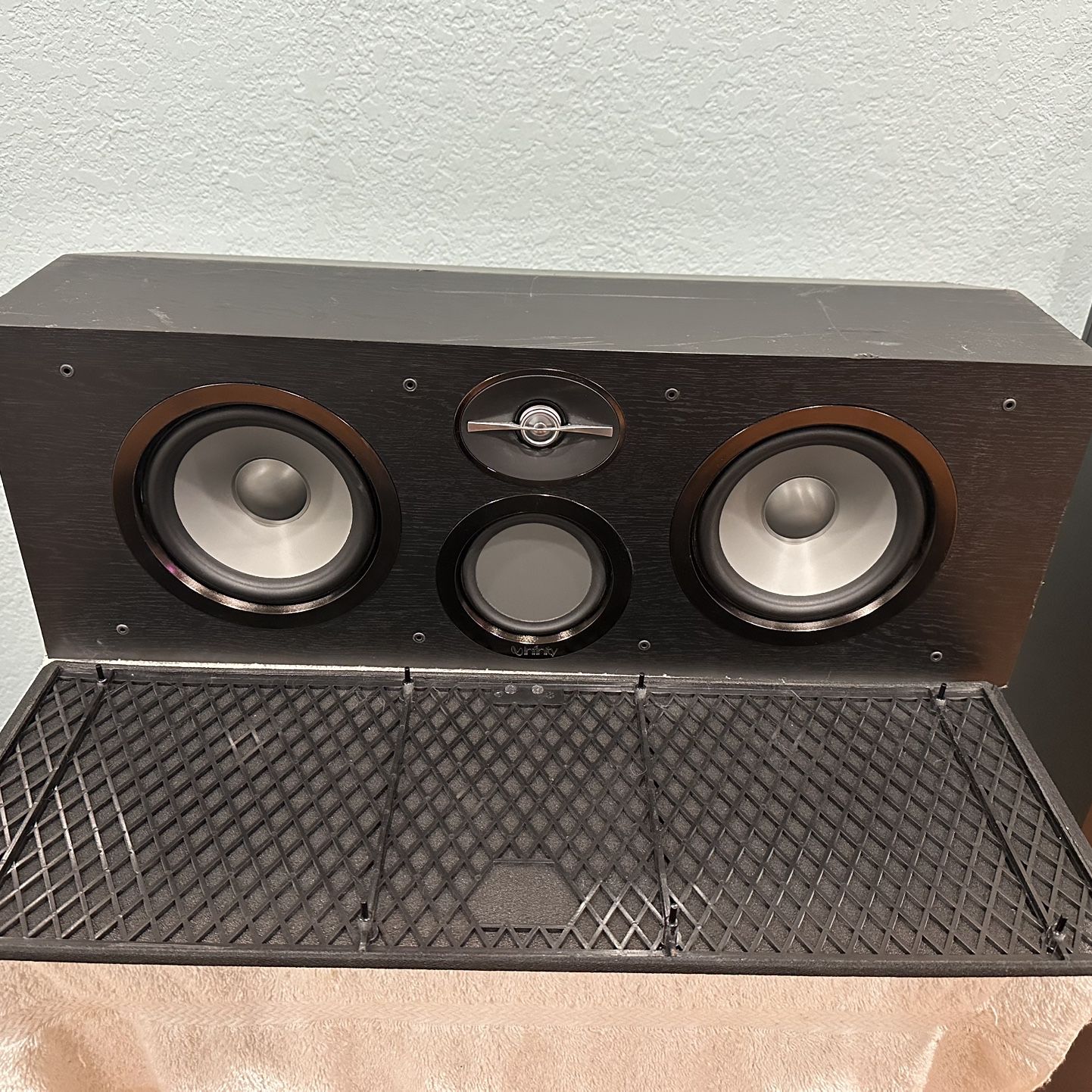 Infinity Reference RC263 Center channel speaker for Sale in San Jose ...