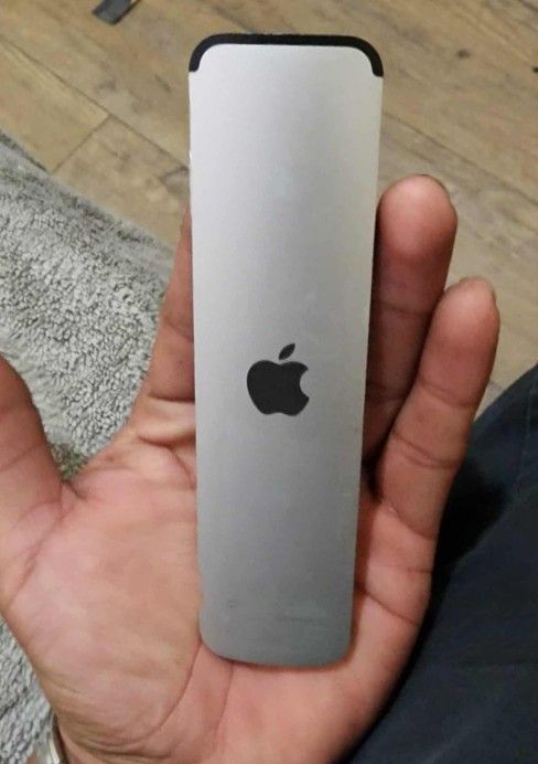 Apple Siri Remote