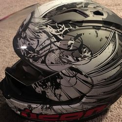 XL icon redeemer motorcycle helmet
