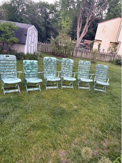Jaime high-back plastic folding lawn chair