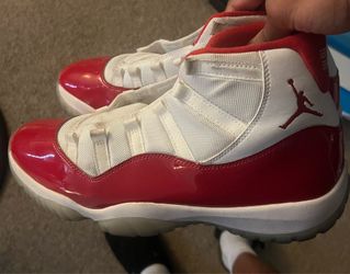 Jordan 11 ‘Cherry’ SIZE 13 Mens