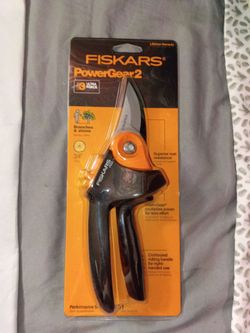 Fiskars Power Gear 2 Pruner