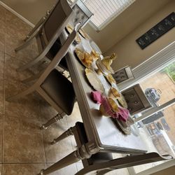 Dinning table And 6 Chairs 