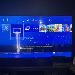 72" Samsung Smart TV w Wall Mount