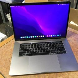 MacBook Pro 15" 2016 Touchbar Quad Core i7 16gb 512GB SSD Dual GPU