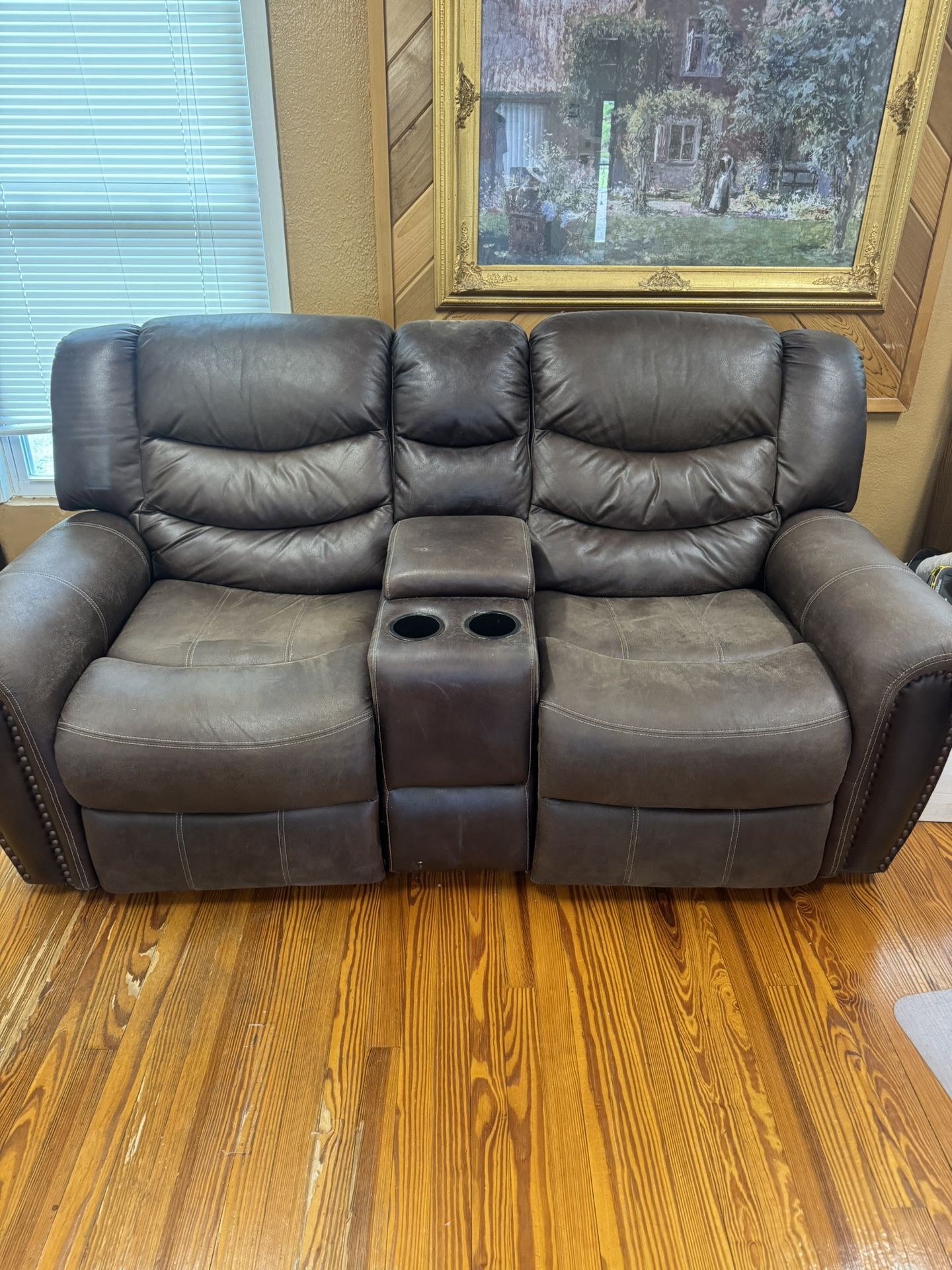 FREE COUCH