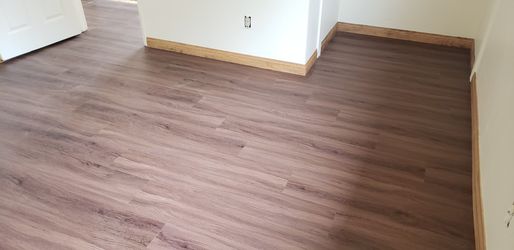 LAMINATE FLOORING