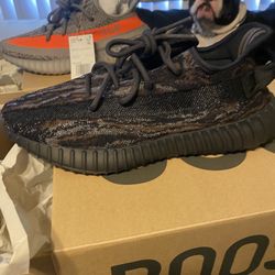 9.5 Yeezy