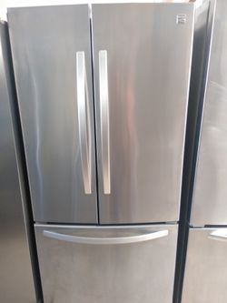 Kenmore French door stainless steel refrigerator apartment size 32 in wide