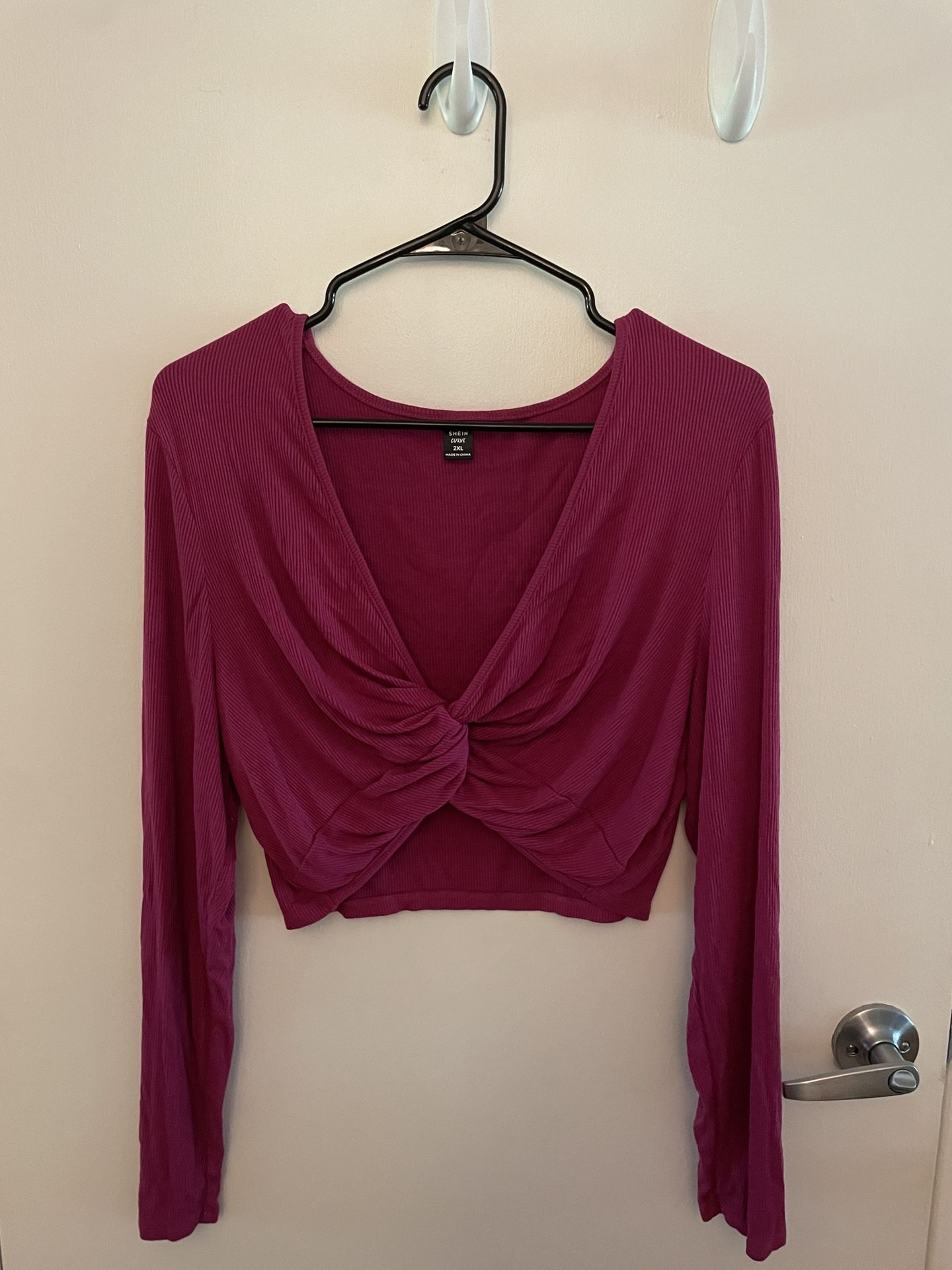 FRONT TWIST TOP — SHEIN ESSNCE PLUS SIZE — 2XL