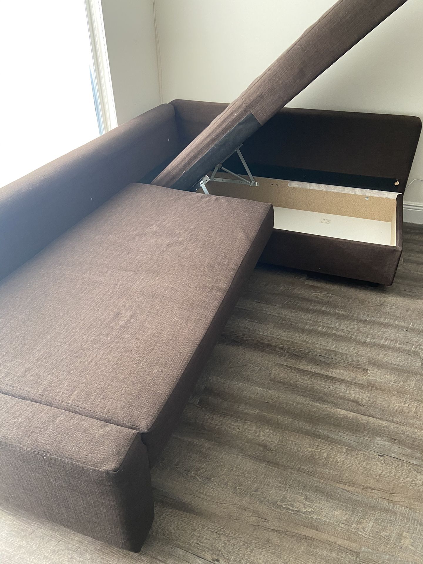 IKEA sofa and 3 pillows only with storage