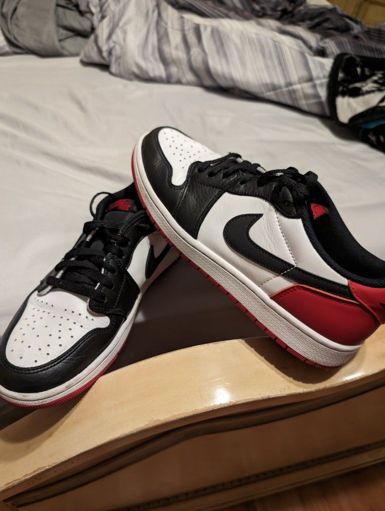 Nike Air Jordan Retro Low 'OG' Black Toe Size 10