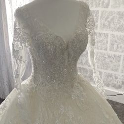 Unique Customed Bridal Wedding Dress