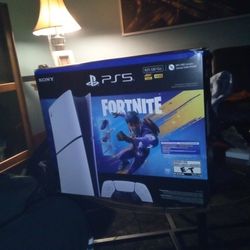 BRAND NEW PS5 FORTNITE BUNDLE  